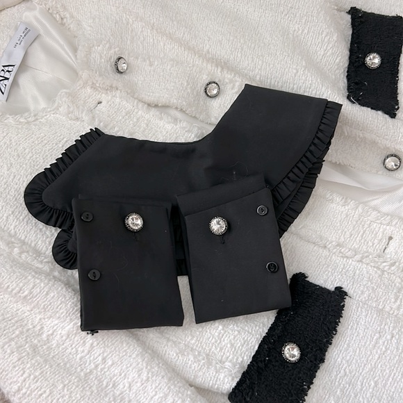 ZARA BLAZER TWEED WHITE BLACK GEM BUTTONS COLLAR DETACHABLE - Picture 9 of 9